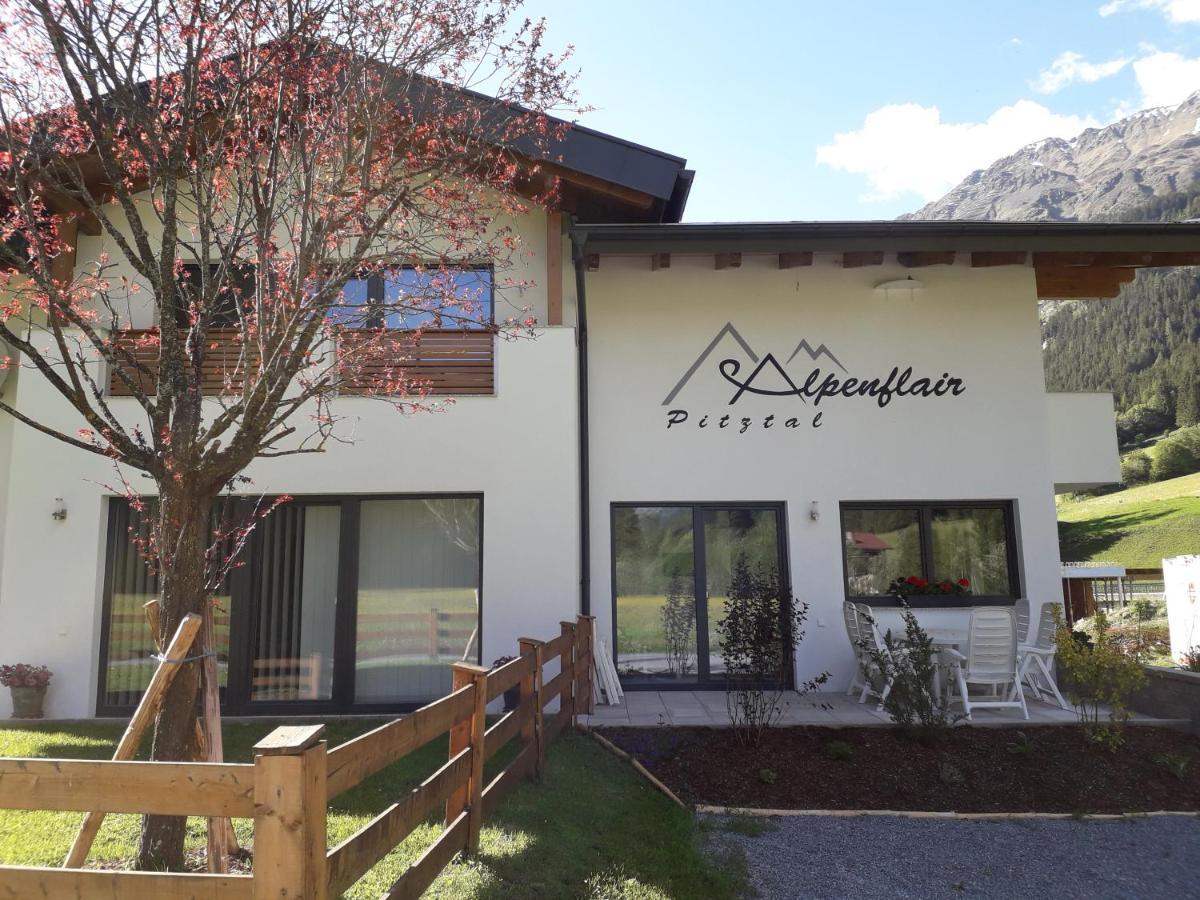 Apart Alpenflair 皮茨河谷圣莱昂哈德 外观 照片